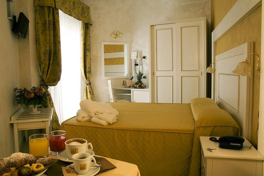 Hotel Diplomat Palace ริมินี ภายนอก รูปภาพ
