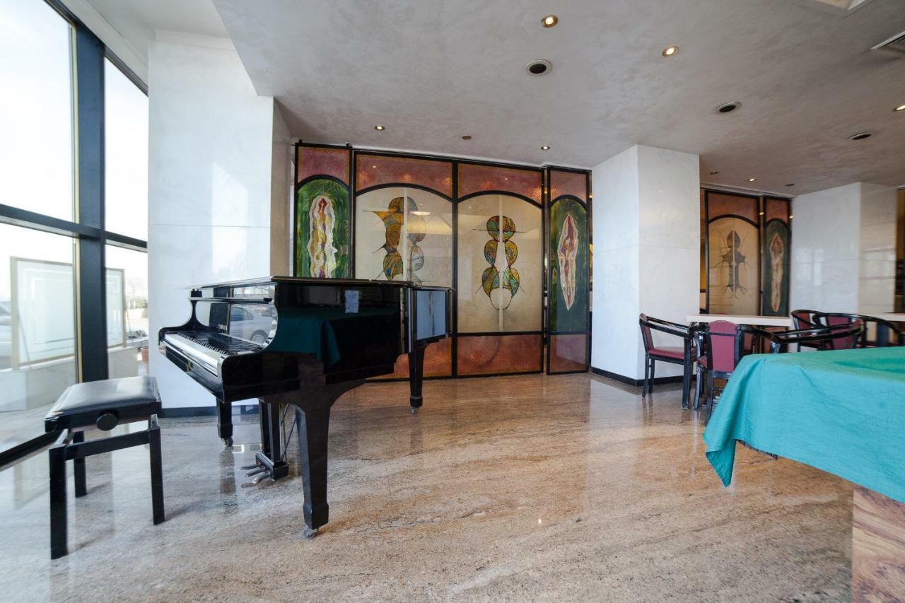 Hotel Diplomat Palace ริมินี ภายนอก รูปภาพ
