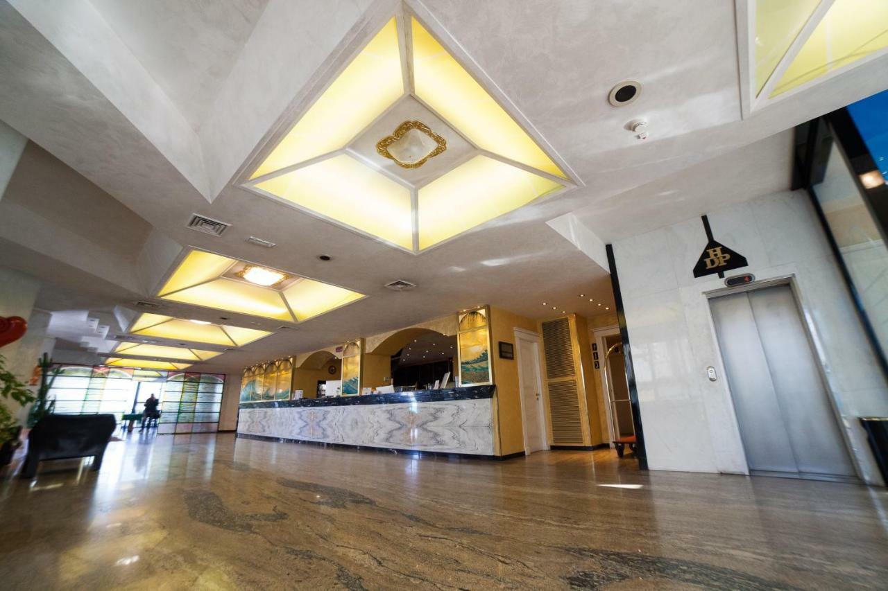 Hotel Diplomat Palace ริมินี ภายนอก รูปภาพ